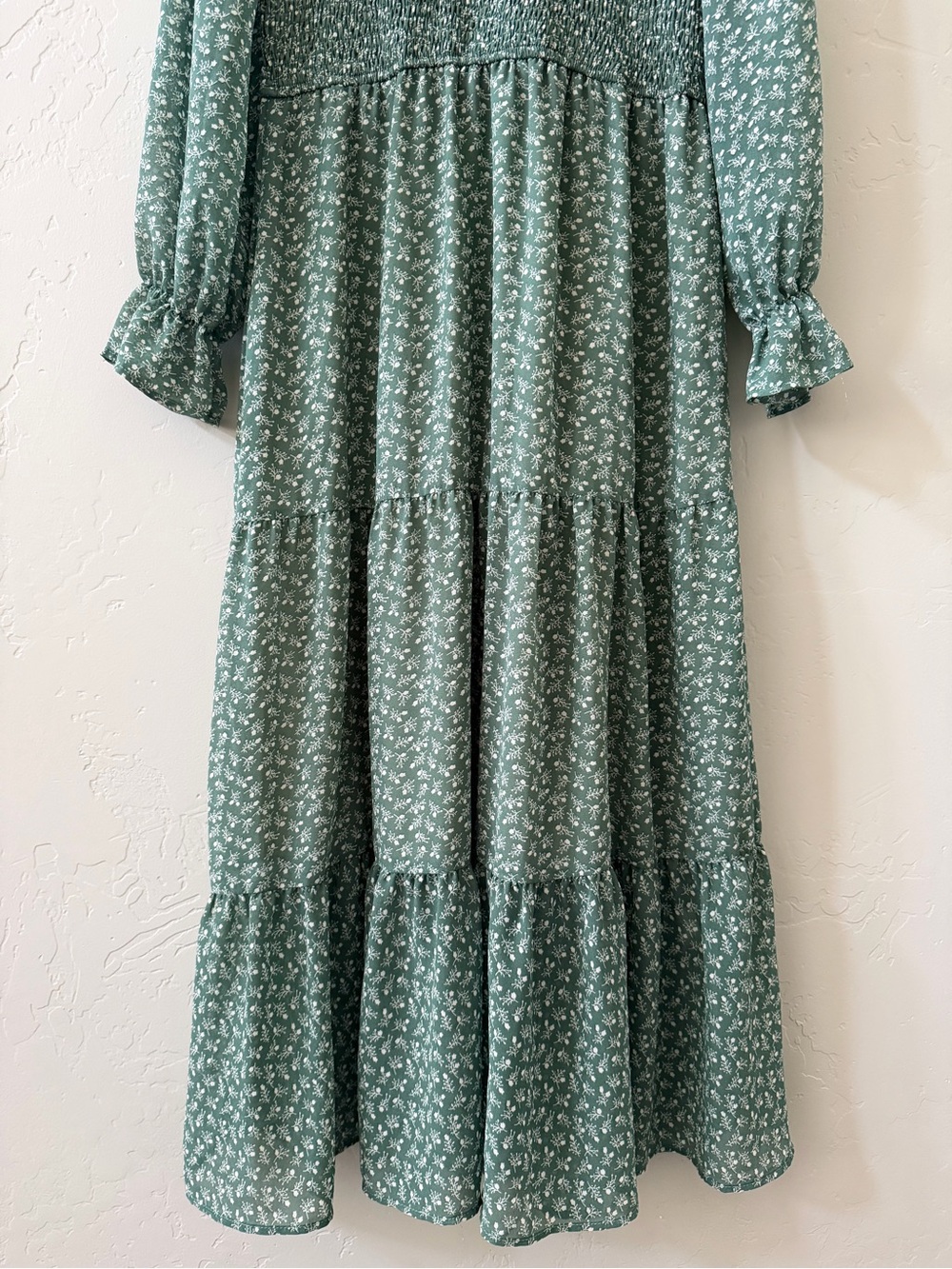 Womens Sage Floral Smocked Maxi Dress Size L Cottagecore Prairie Romantic Tiered - Picture 6 of 13